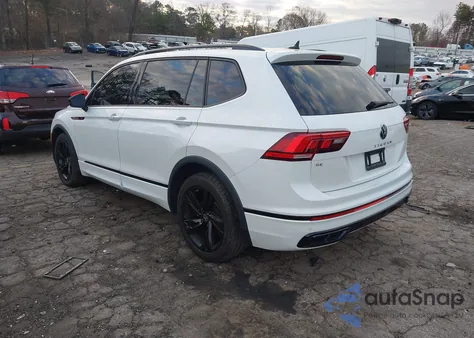 2023 Volkswagen Tiguan 2.0T Se R-Line Black z USA, uszkodzony, nr VIN 3VVCB7AX7PM031430